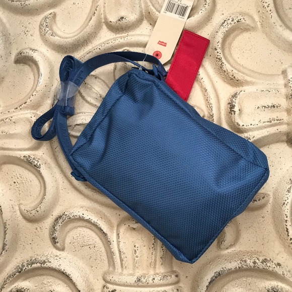 LEVI'S® CROSS BODY BAG blue - Picture 2 of 3